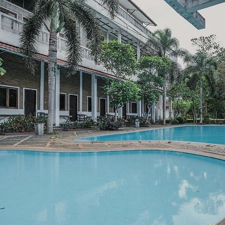 Reddoorz Near Pantai Florida Anyer Otel Serang Dış mekan fotoğraf