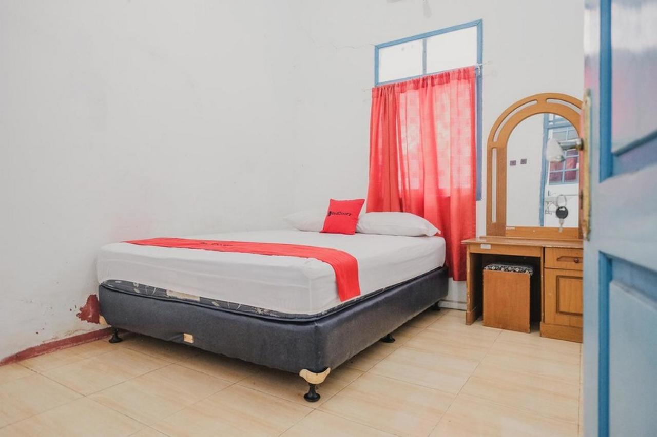 Reddoorz Near Pantai Florida Anyer Otel Serang Dış mekan fotoğraf
