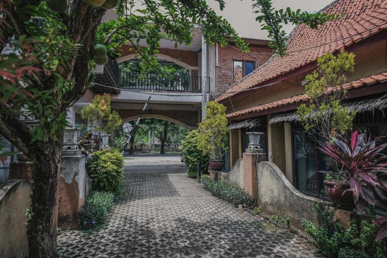 Reddoorz Near Pantai Florida Anyer Otel Serang Dış mekan fotoğraf