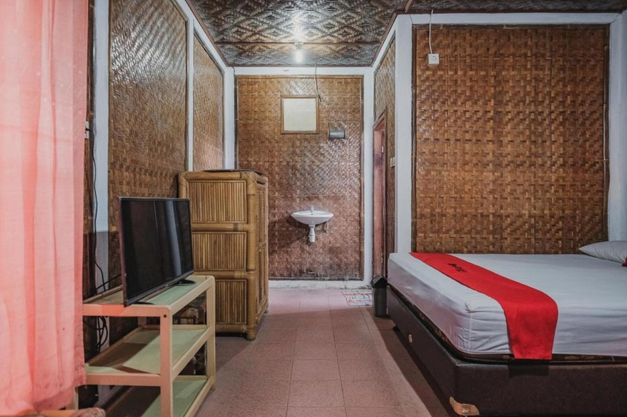 Reddoorz Near Pantai Florida Anyer Otel Serang Dış mekan fotoğraf