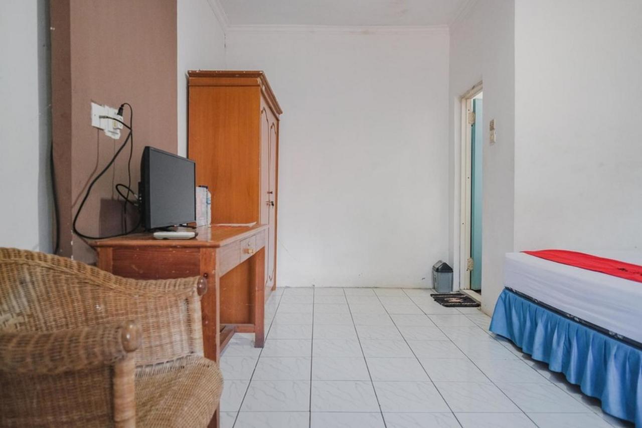 Reddoorz Near Pantai Florida Anyer Otel Serang Dış mekan fotoğraf