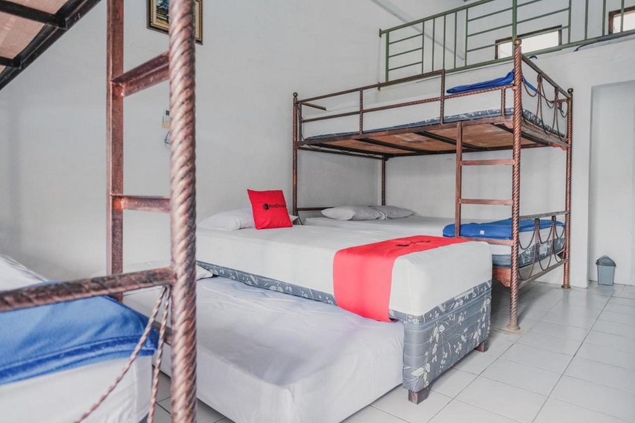 Reddoorz Near Pantai Florida Anyer Otel Serang Dış mekan fotoğraf