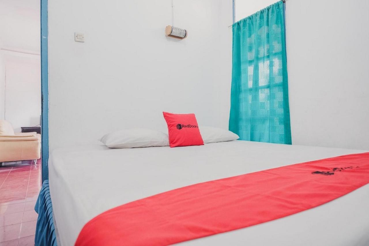 Reddoorz Near Pantai Florida Anyer Otel Serang Dış mekan fotoğraf